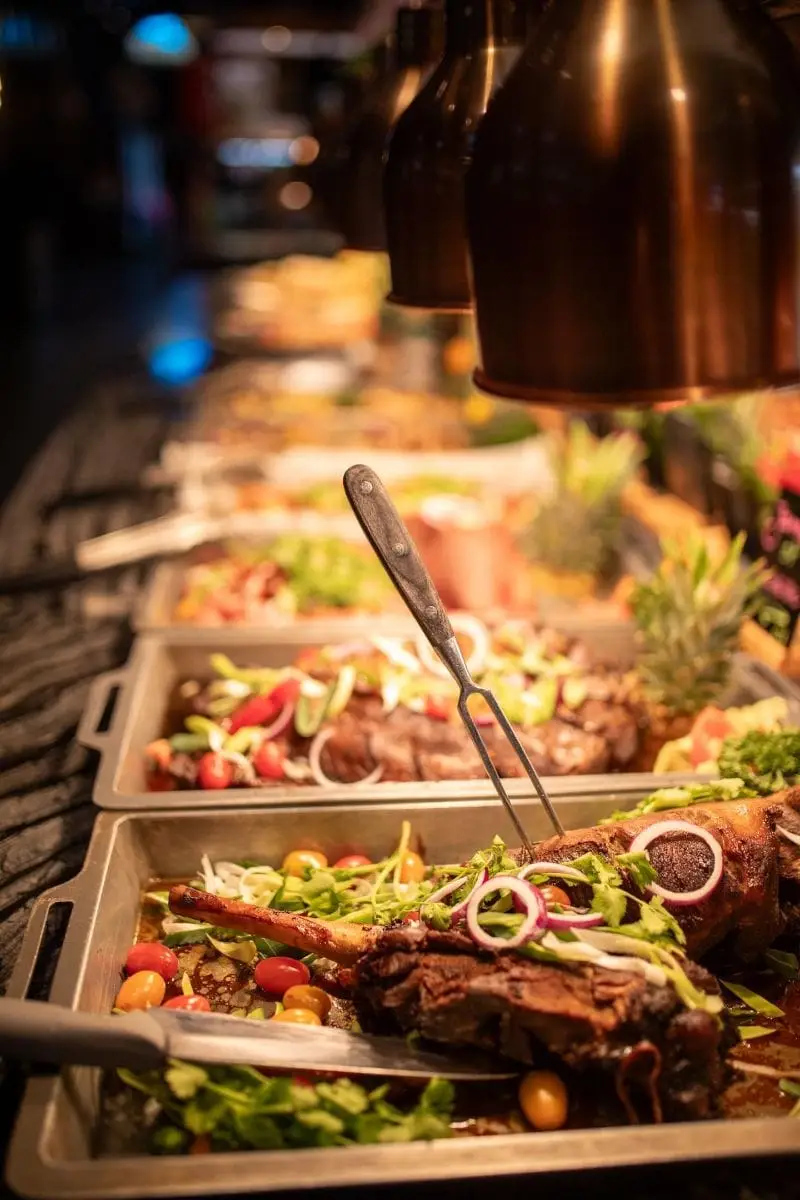Déjeuner d’été au Havre : wok et salades fraîches | L’Horizon
